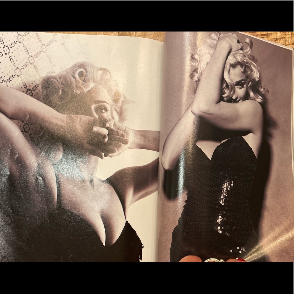 1991 Vanity Fair Magazine Madonna - Picture 6 of 8
